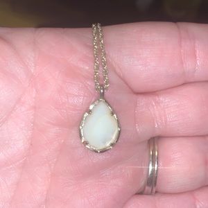 Kendra Scott White Kari